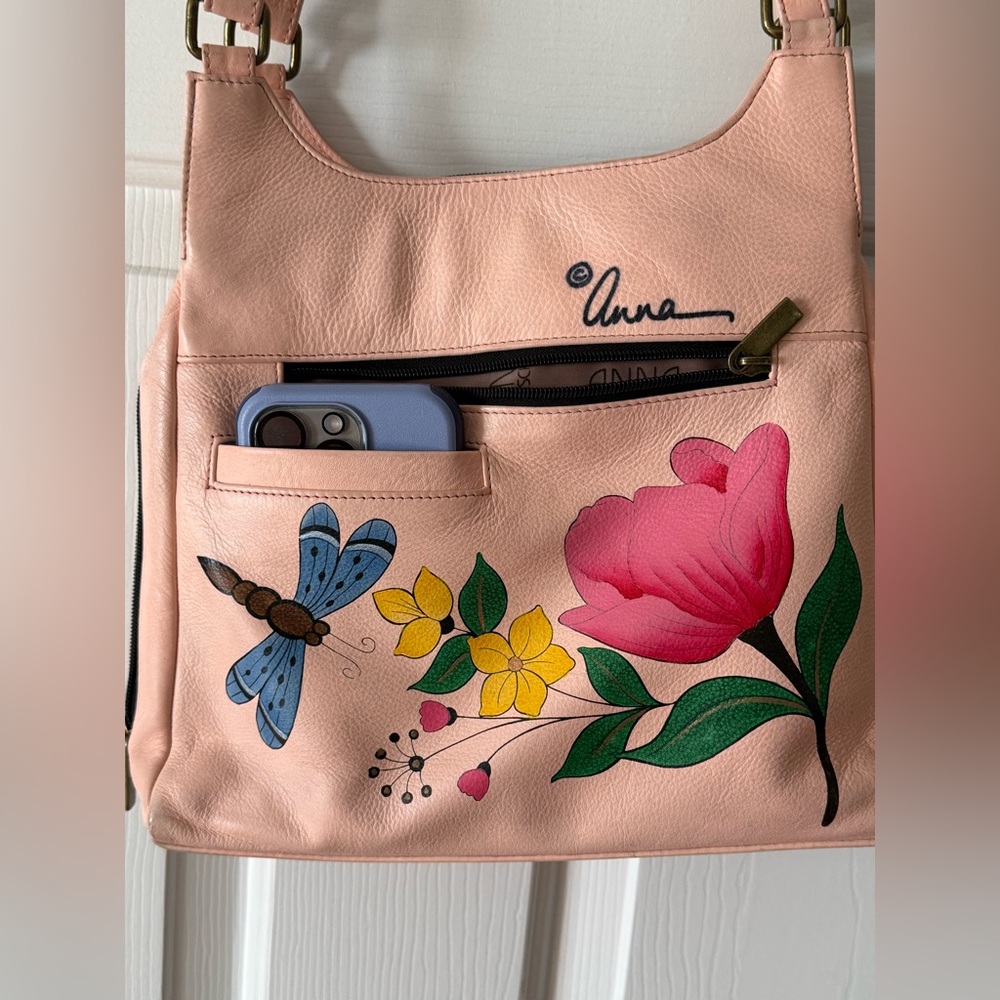 Anuschka Anna shoulder strap leather purse
